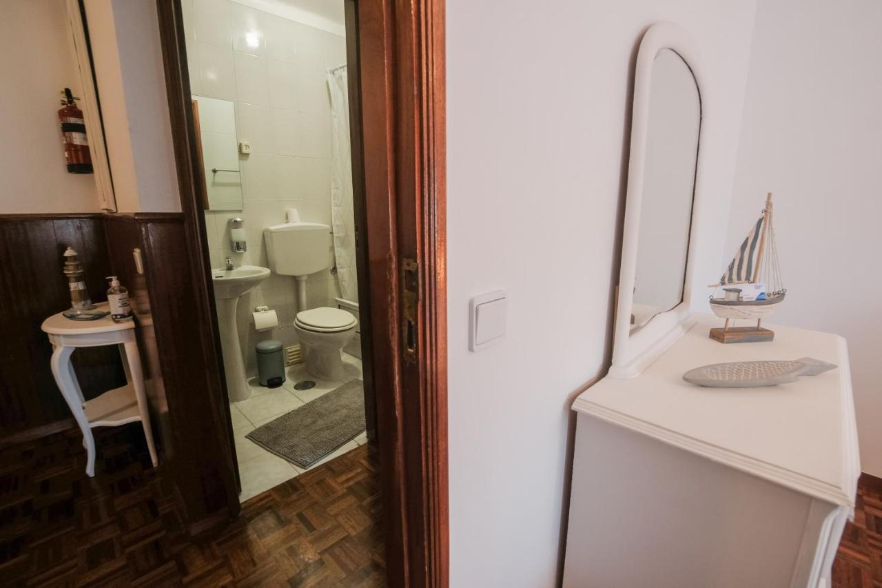 Besugo'S House Rooms & Apartment Nazaré Extérieur photo