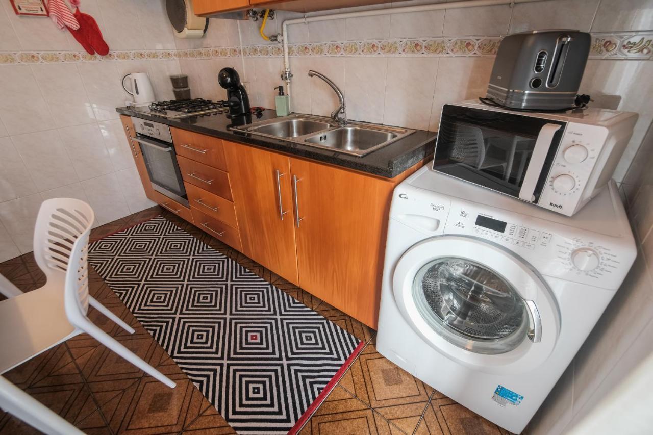 Besugo'S House Rooms & Apartment Nazaré Extérieur photo