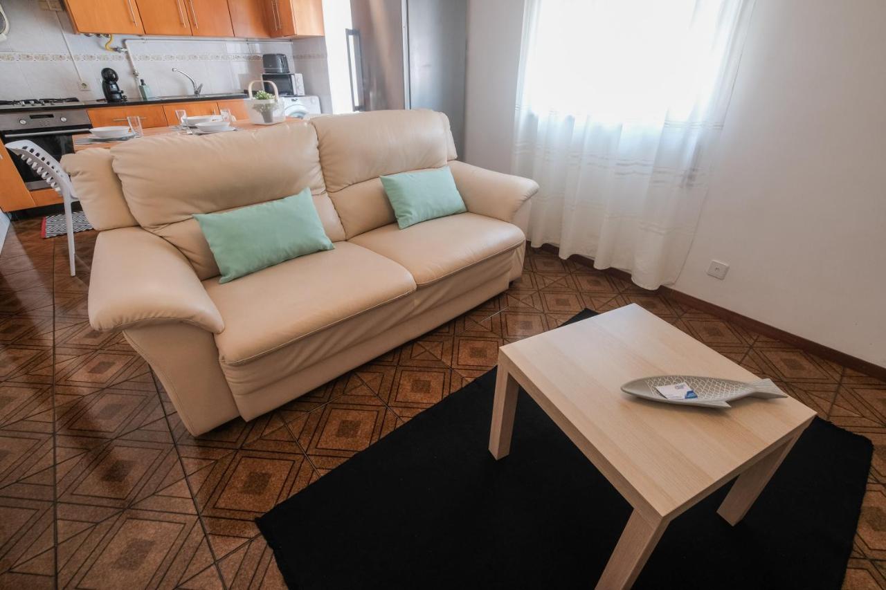 Besugo'S House Rooms & Apartment Nazaré Extérieur photo
