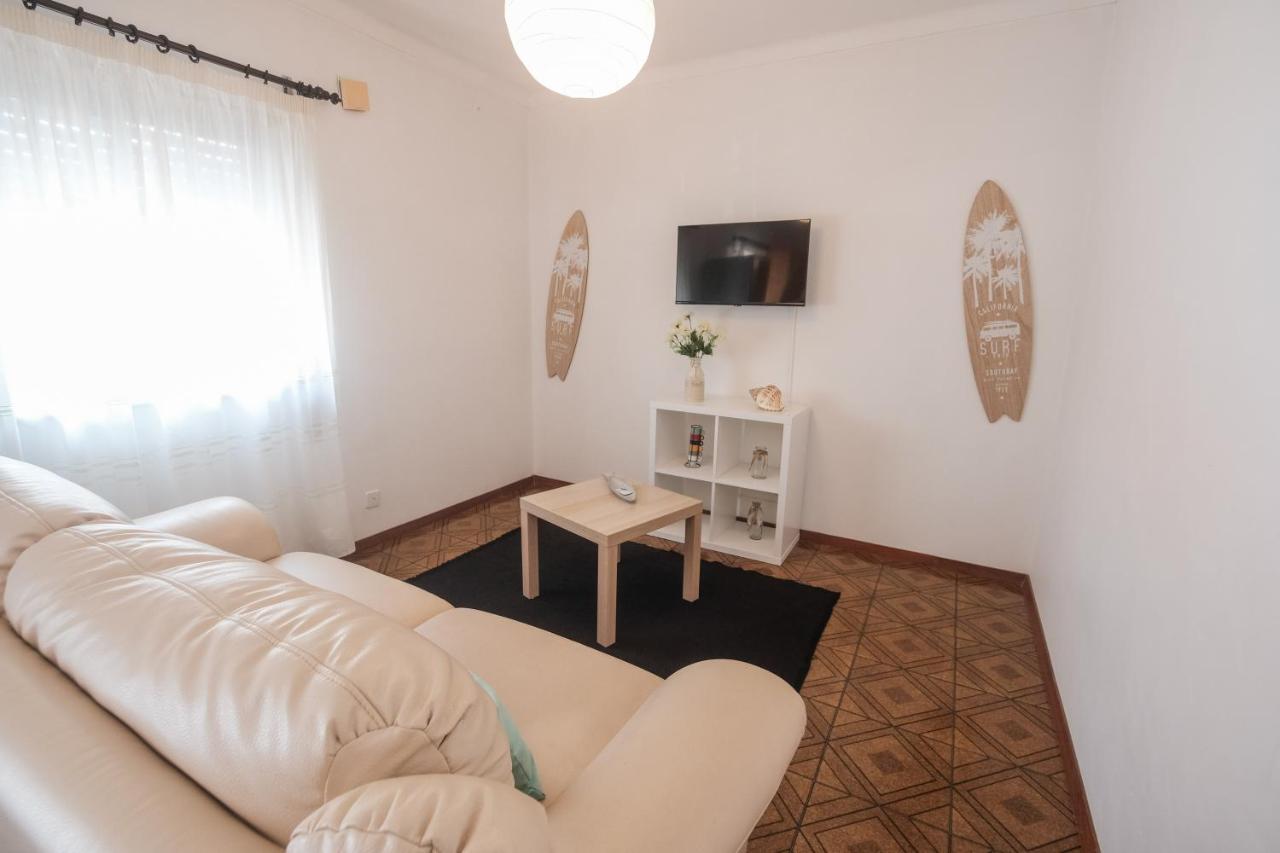 Besugo'S House Rooms & Apartment Nazaré Extérieur photo