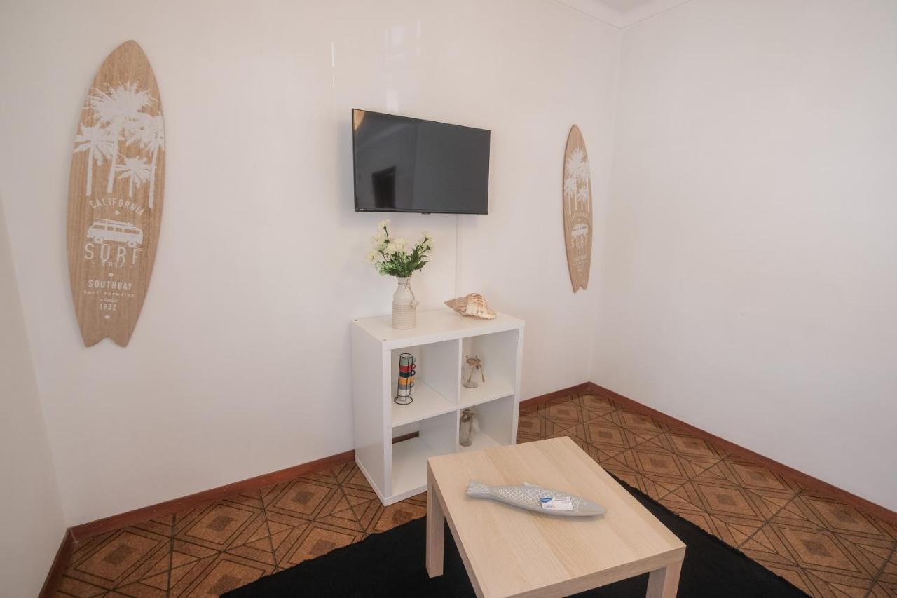 Besugo'S House Rooms & Apartment Nazaré Extérieur photo