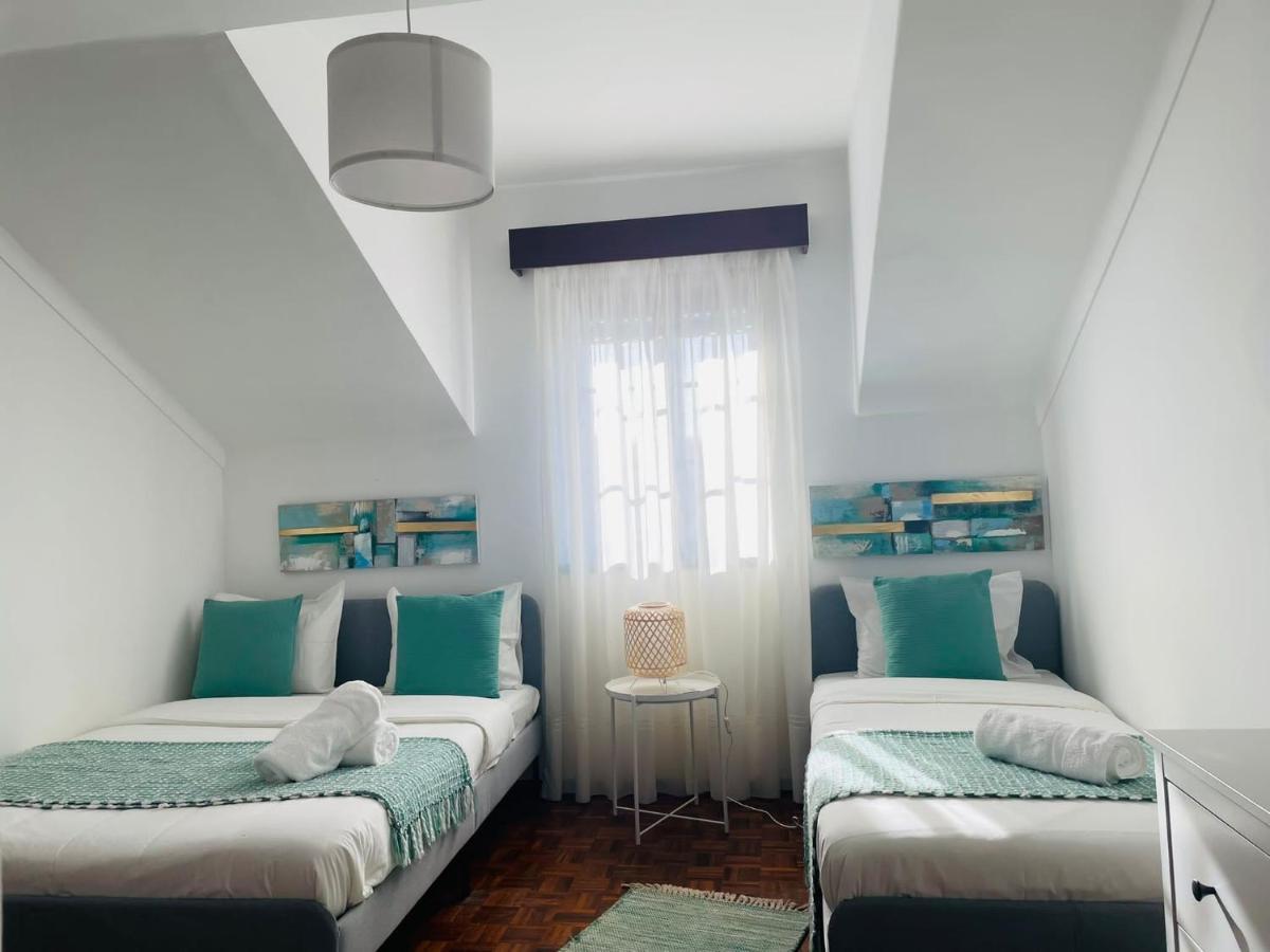 Besugo'S House Rooms & Apartment Nazaré Extérieur photo