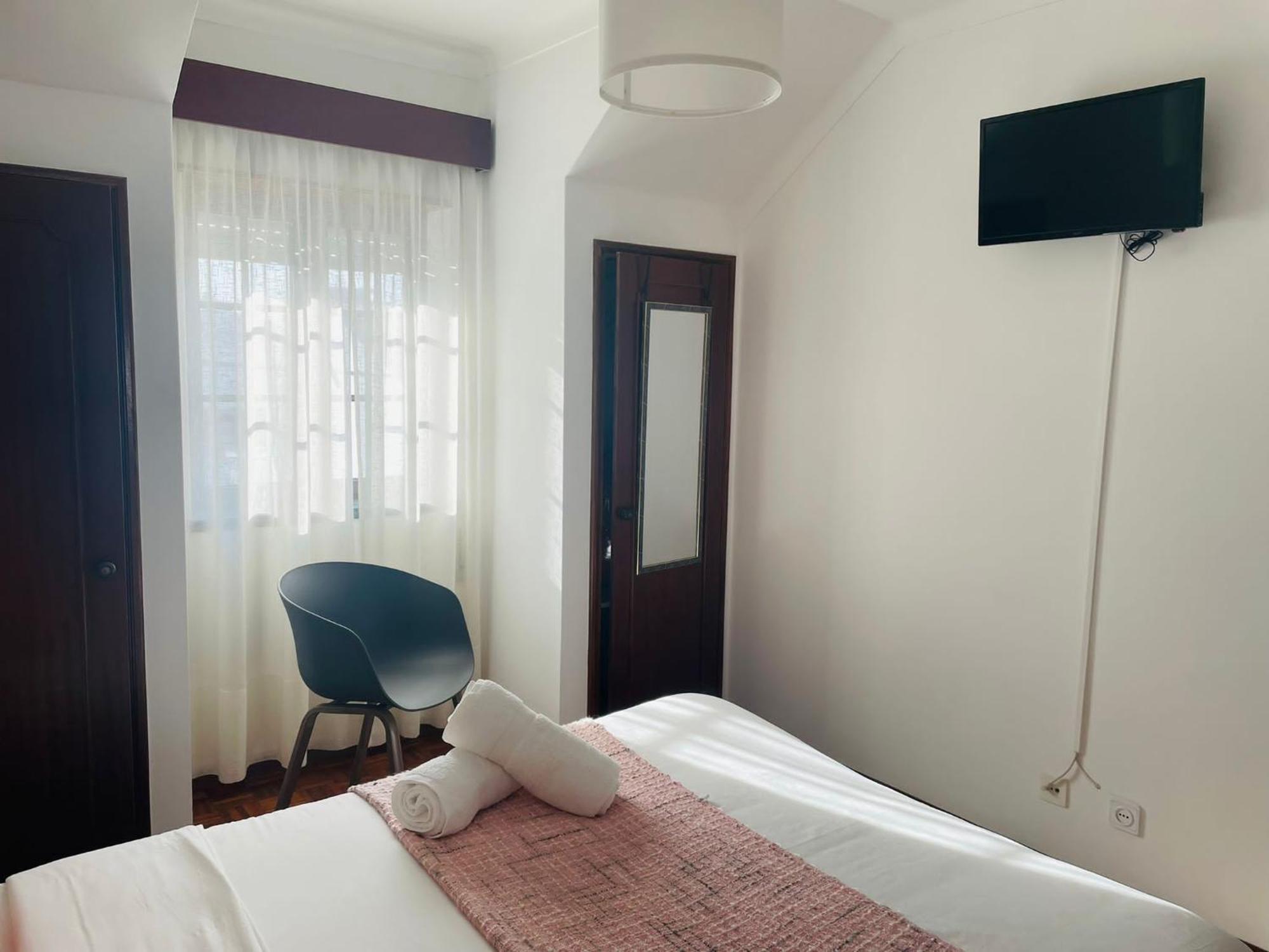 Besugo'S House Rooms & Apartment Nazaré Chambre photo